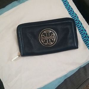 Black and Gold Tory Burch Wallet